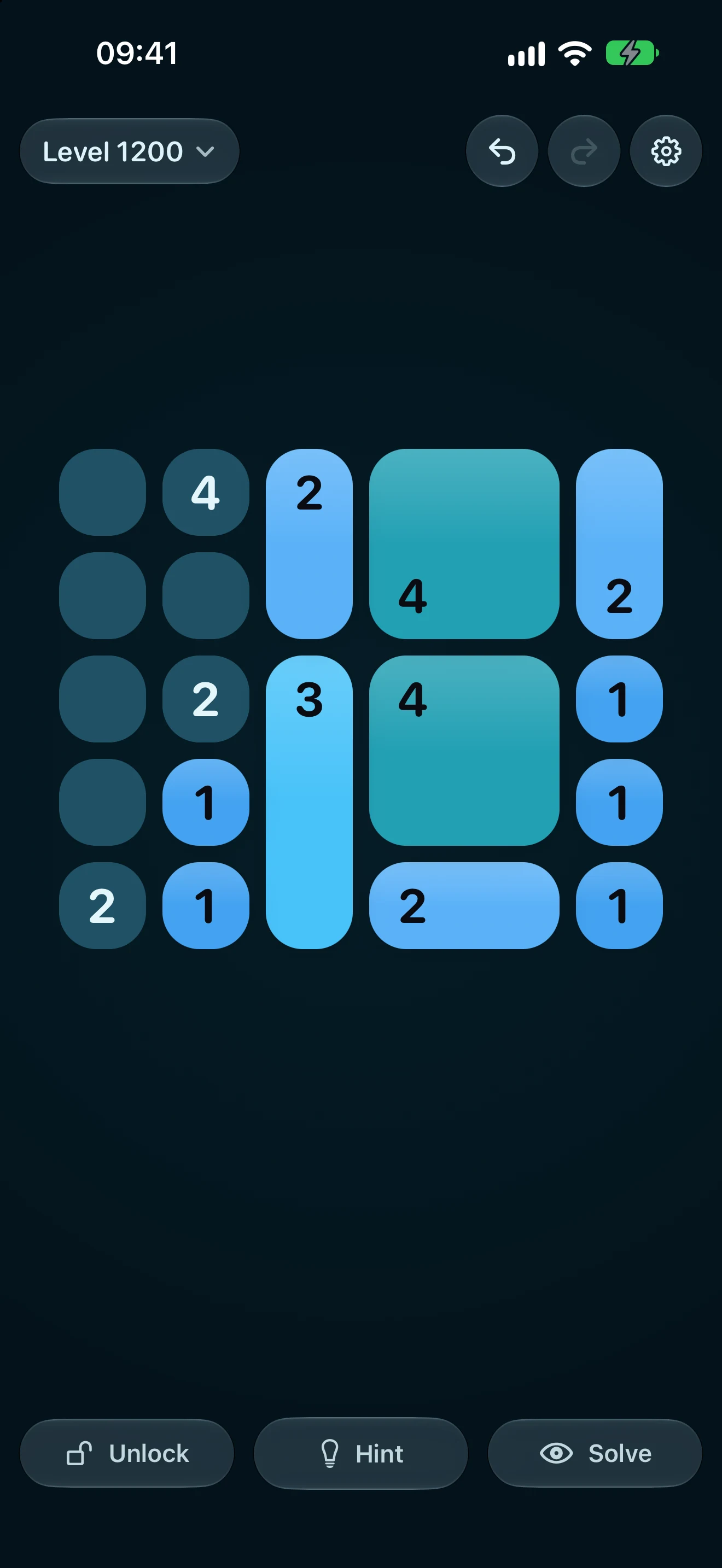 A late-game board in the Lagoon theme, part way through, with empty cells and colored pieces of different rectangular sizes.