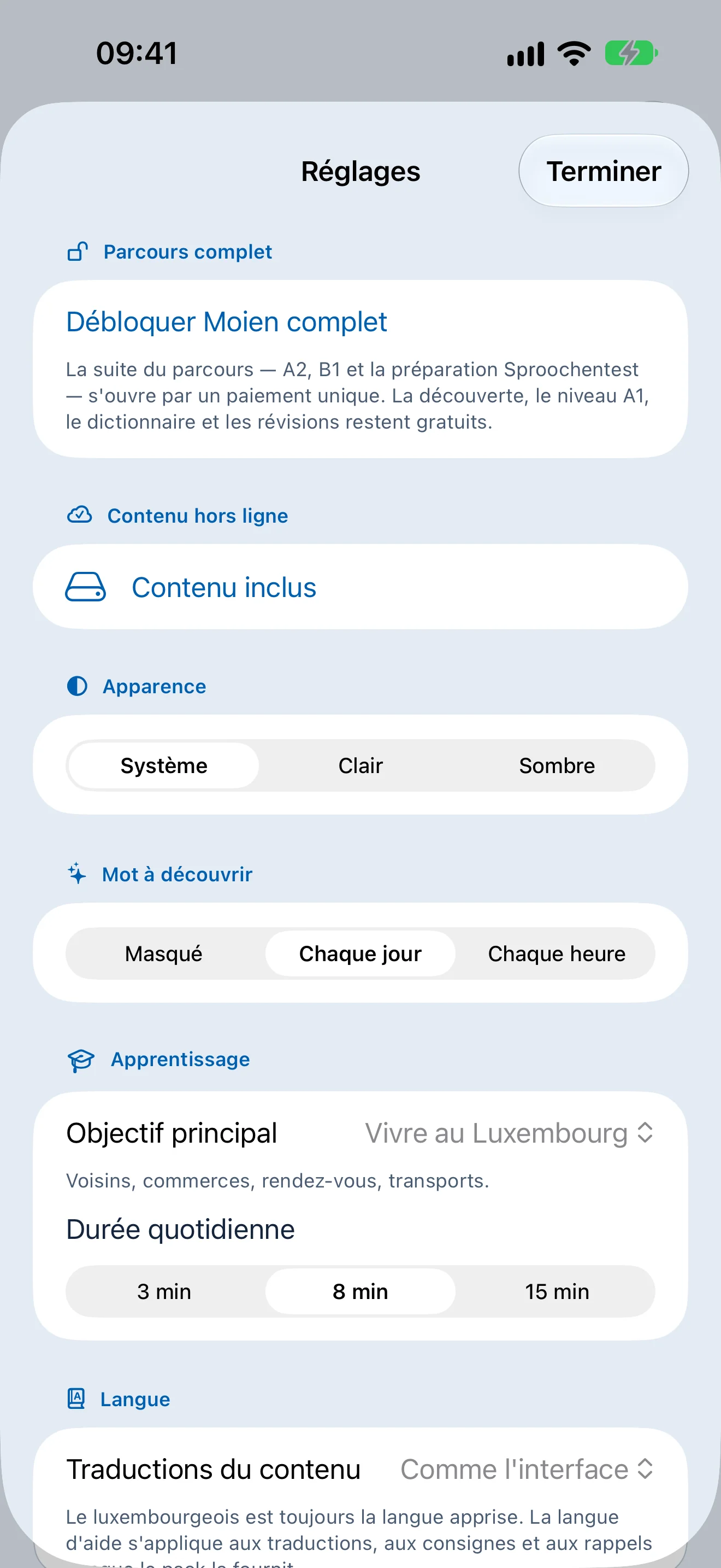 Moien settings screen showing the help language, daily budget, iCloud progress synchronization and the purchase status.